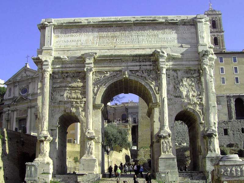 Conocer Italia y maravillarse de Arco de Septimio Severo