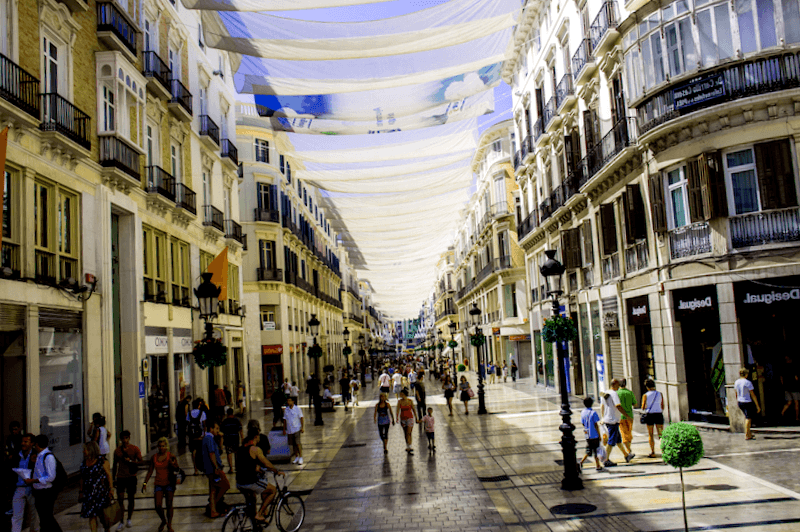 Conocer España y maravillarse de Calle Larios de Malaga