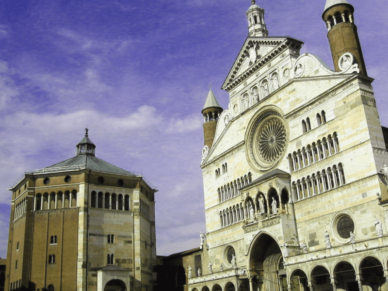 Visitar Italia y descubrir de Duomo de Cremona