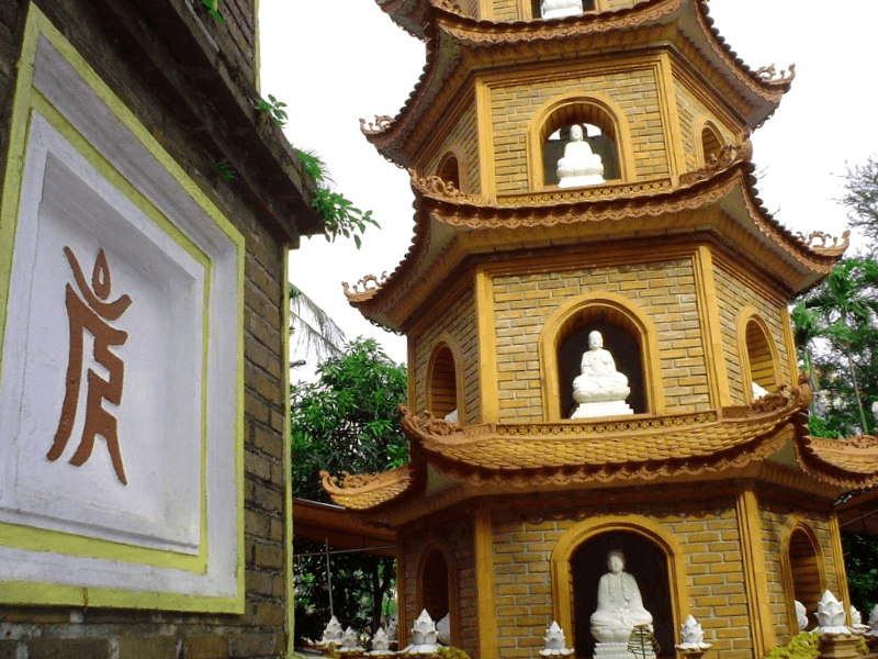 Que visitar en Pagoda Tran Quoc