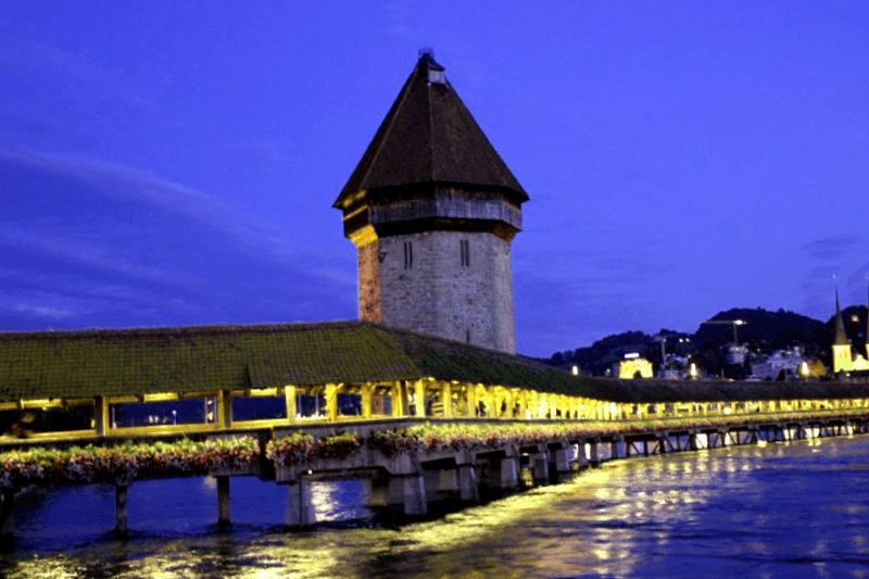 Ver Suiza y descubrir de Puente de la Capilla