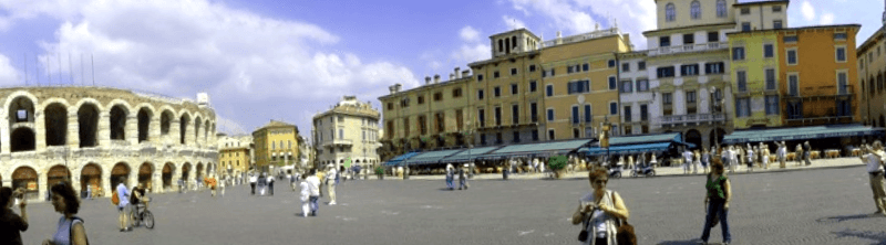 Conocer Italia y maravillarse de la Piazza Bra