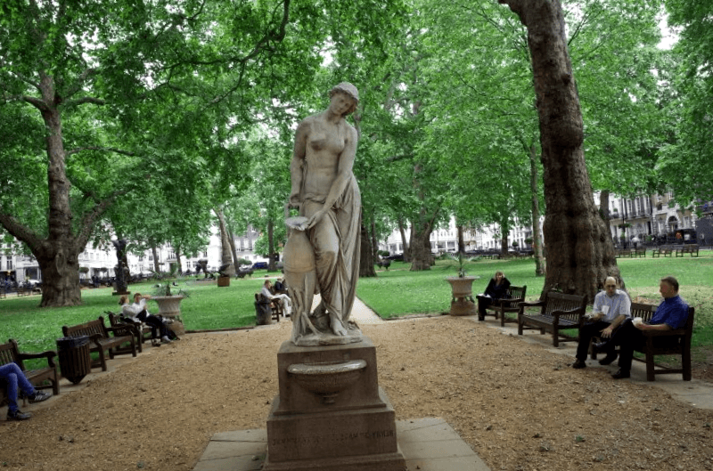 Visitar Inglaterra y maravillarse de Berkeley Square Garden