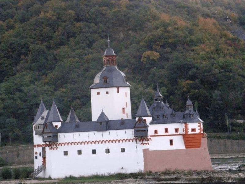 Ver Alemania y descubrir de Castillo de Phalzgrafenstein