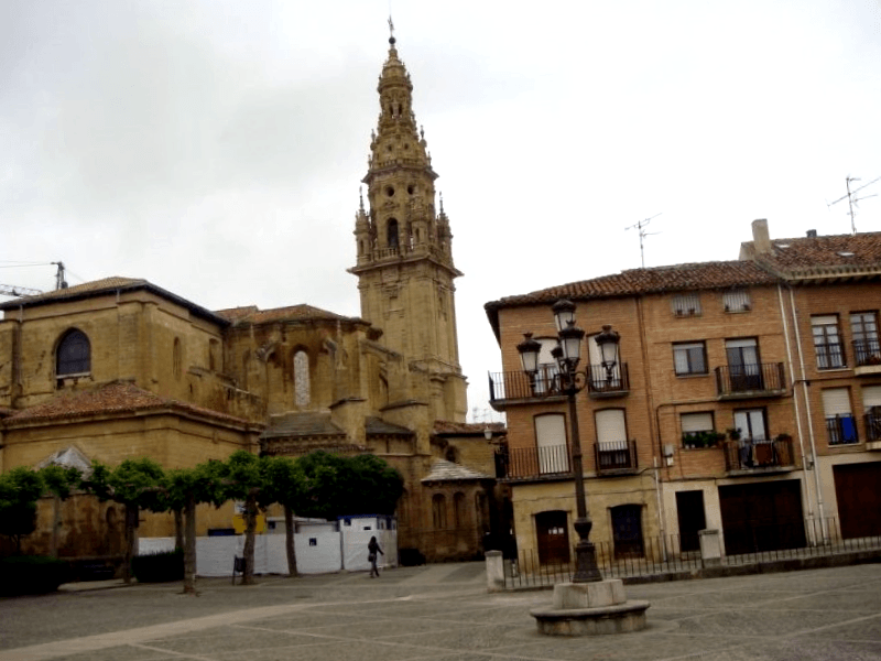 Conocer España y maravillarse de Catedral de Santo Domingo dela Calzada