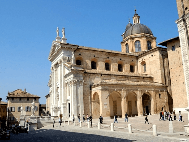 Catedral de Urbino que ver