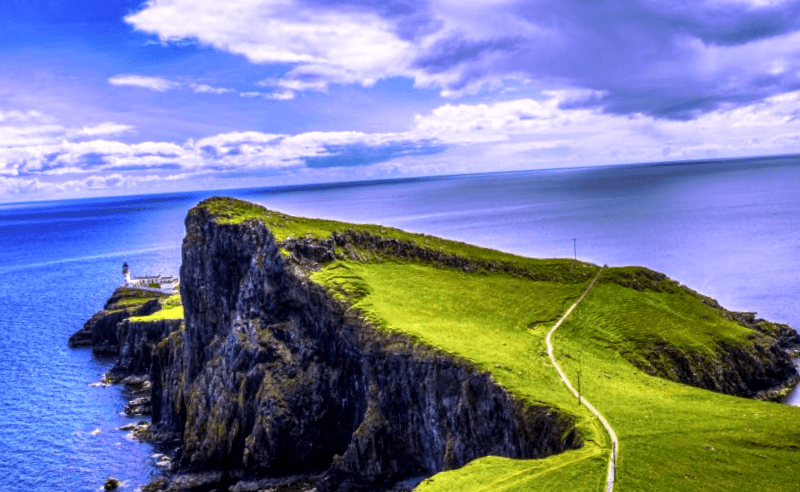 Visitar Escocia y maravillarse de Faro de Neist Point