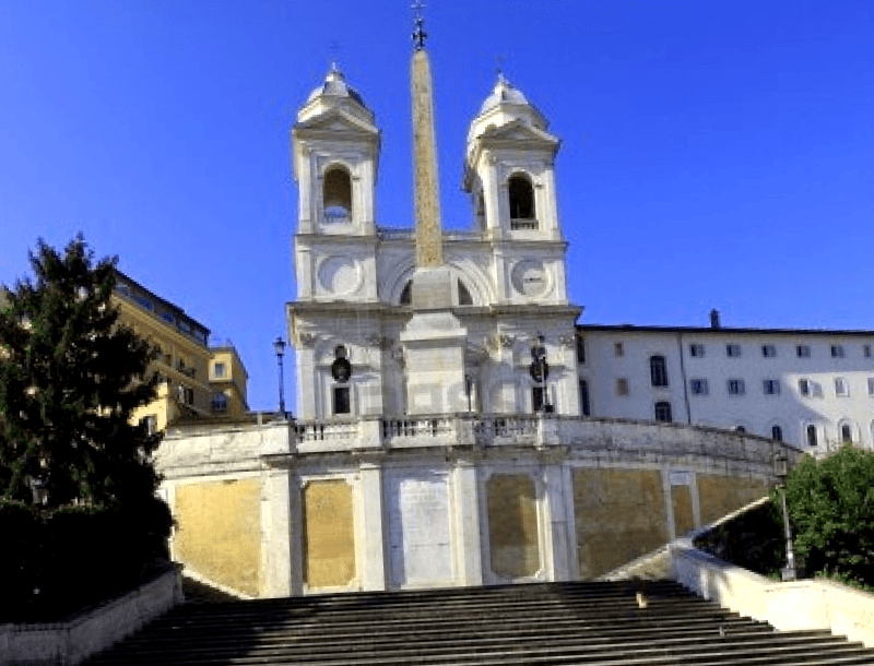 Conocer Italia y maravillarse de Iglesia Trinita dei Monti