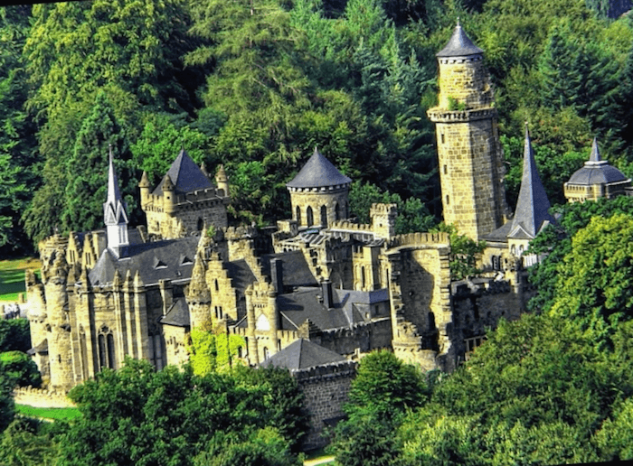 Conocer Alemania y descubrir de Lowenburg Castle