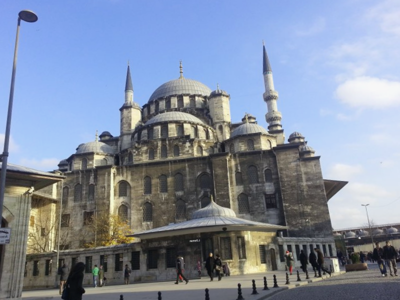 Conocer Turquia y maravillarse de Mezquita Yeni Cami