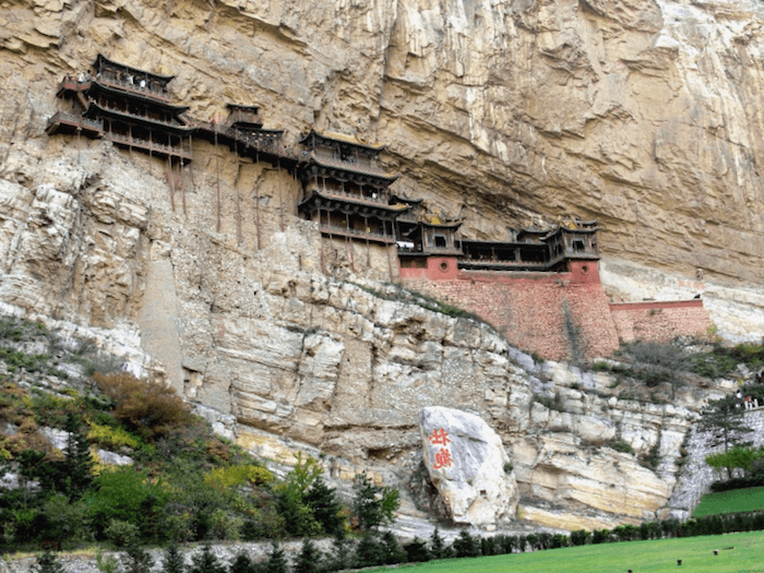 Visitar China y maravillarse de Monasterio colgante