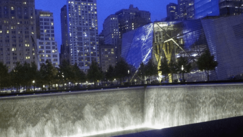 Conocer Estados unidos y descubrir de National September 11 Memorial & Museum