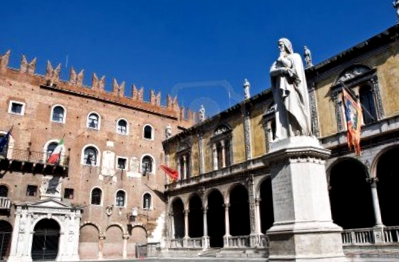 Conocer Italia y descubrir de Piazza dei Signori