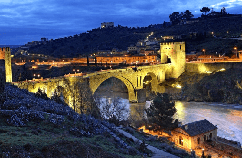 Ver España y descubrir de Puente de San Martin