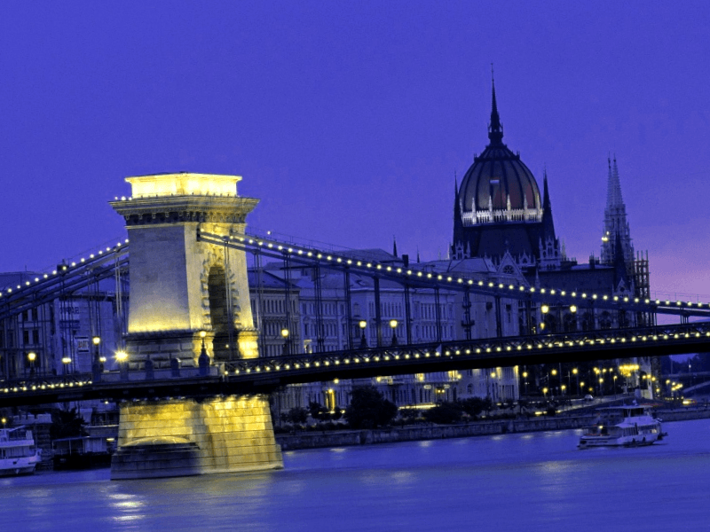 Ver Hungria y maravillarse de Puente de las Cadenas