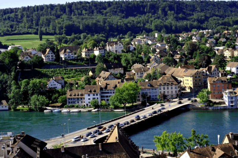 Ver Suiza y maravillarse de Schaffhausen