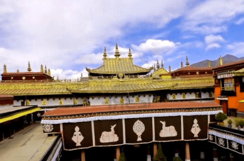 Visitar China y maravillarse de Templo de Jokhand
